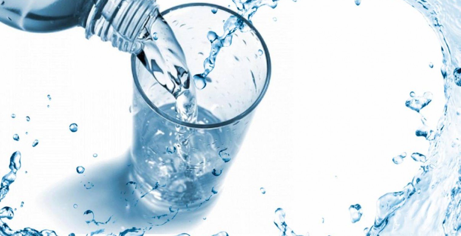 فوائد شرب الماء.. كم كوب ماء يجب أن تشرب