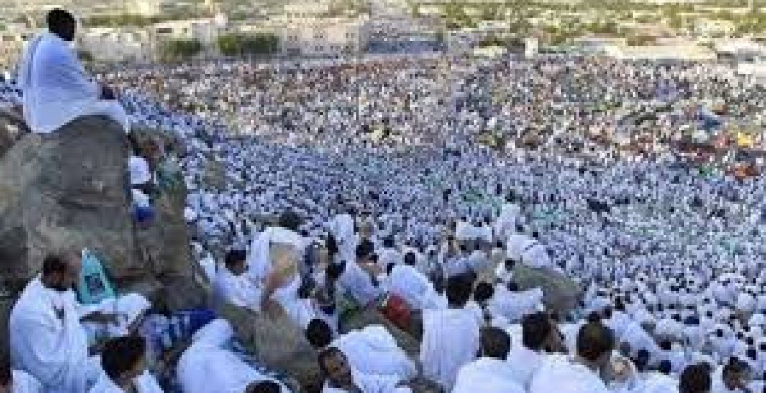 دور الذكاء الاصطناعي في تحسين موسم الحج 2025