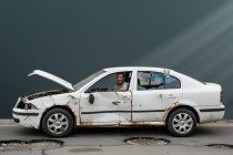 فوضى النقل في غزة: المواطن يدفع الكلفة