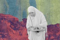 السكان يلوكون أعلاف الطيور بسبب الجوع