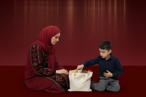 الجوع المُغلّف بالشوكولاتة: وفرة تُخفي مجاعة غزة