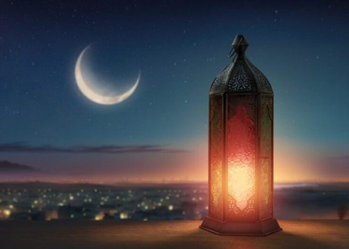 أجمل رسائل وعبارات تهنئة رمضان 2025 – معايدات للأهل والأصدقاء