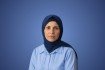 فلسطينية تفتح نافذة رقمية على العالم بين الخيام