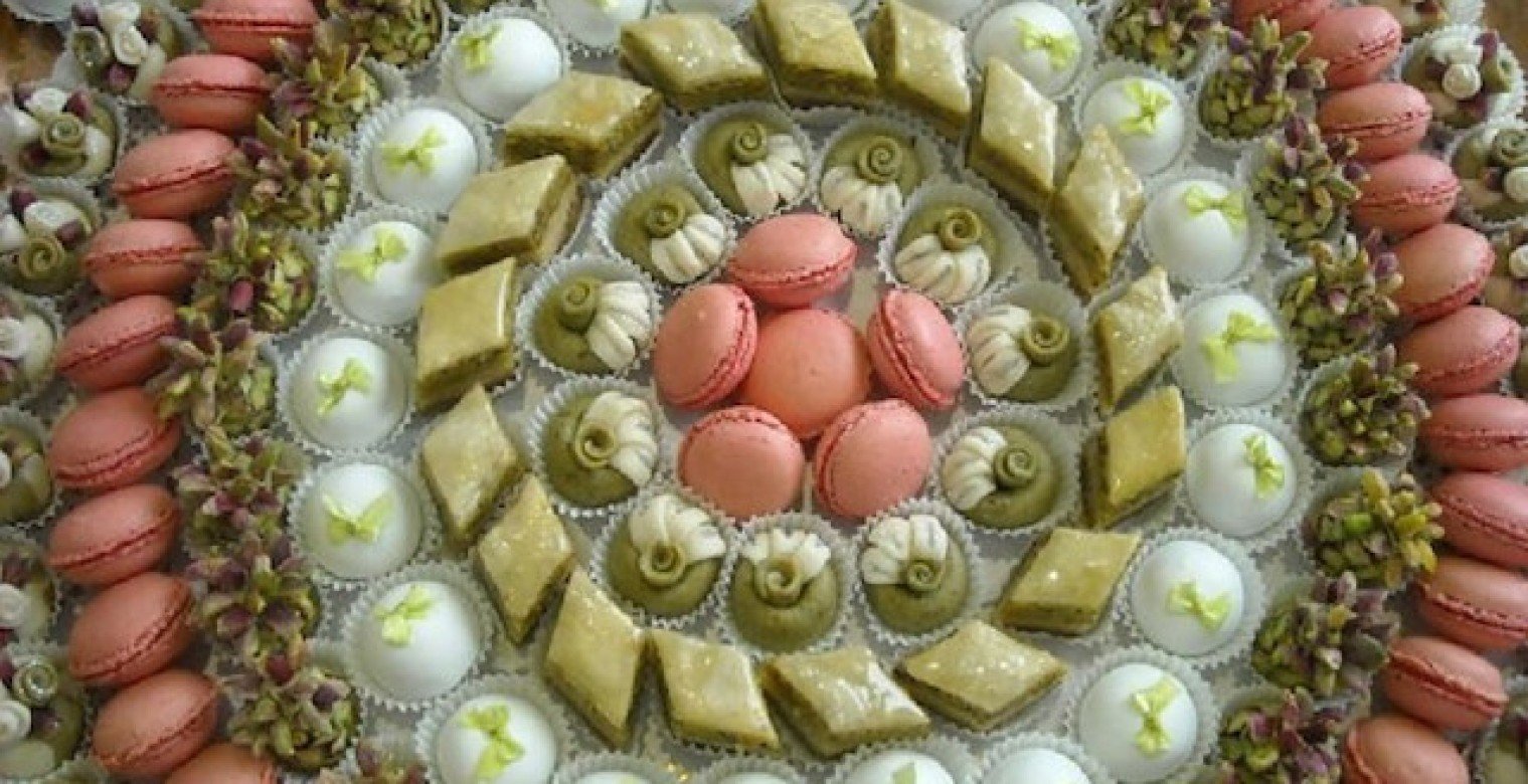 حلويات العيد.. تقاليد ومذاقات تجسد فرحة الاحتفال