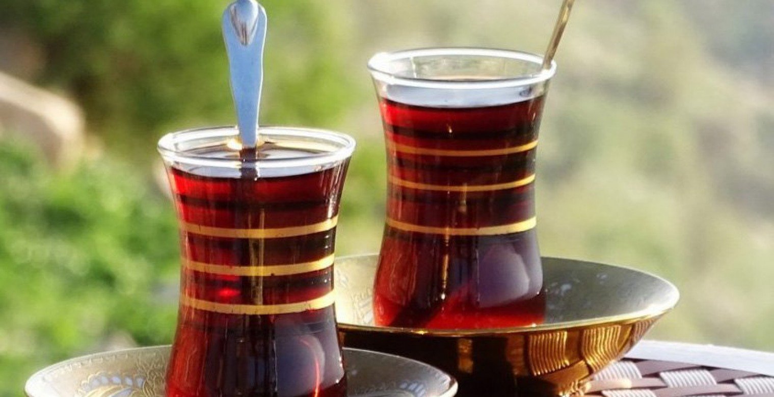 احذر تناول الشاي فور الإفطار في رمضان.. 5 أضرار صحية خطيرة