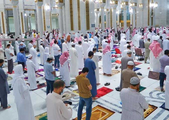 كيف تلتزم بالصلاة في رمضان؟ نصائح لزيادة العبادة والاقتراب من الله