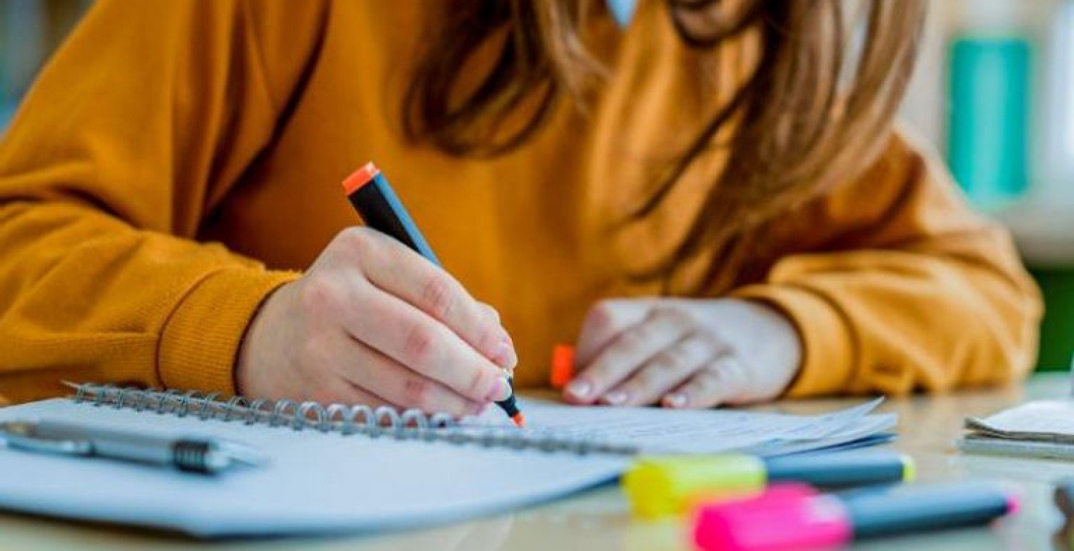 جدول مذاكرة فعال للثانوية العامة.. دليلك الذكي لتنظيم الوقت والتفوق
