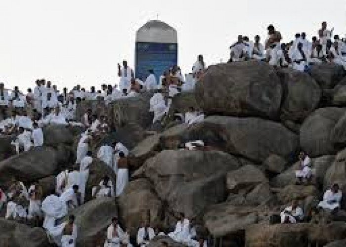 جبل عرفات: أصل التسمية وعمق المعنى الروحي لمكان الوقوف الأعظم