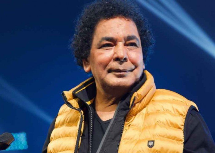 محمد منير يتصدر تريند البحث بعد بكائه المؤثر في حفل الإسكندرية